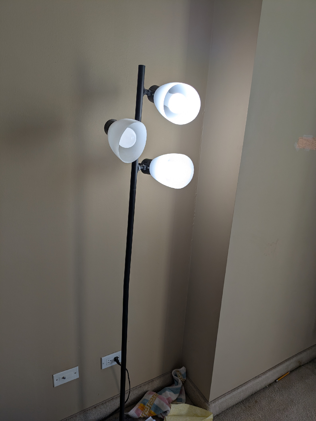 Modern Black Floor Lamp with 3 Lights - photo 2