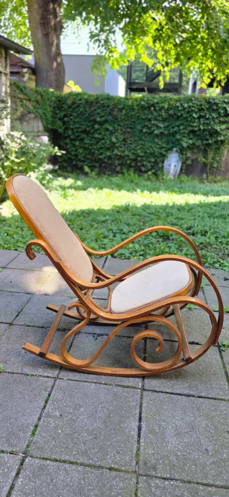 Vintage Wooden Rocking Chair thumbnail
