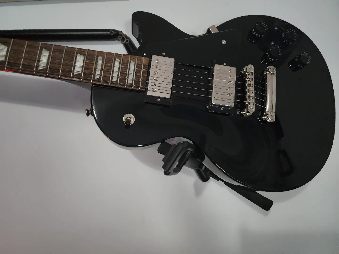 Epiphone Les Paul Studio Electric Guitar - Black image indicator(2)