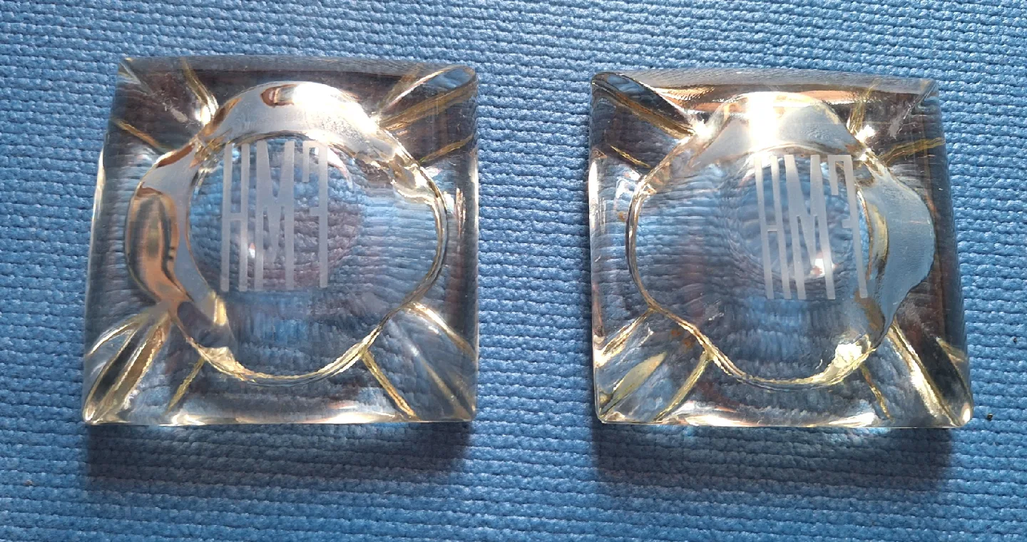 Vintage MCM Glass  Ashtrays - Set of 2 image indicator(2)