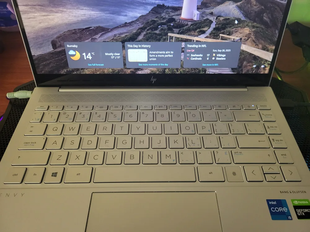 HP Envy Laptop 14-eb0xxx image indicator(3)