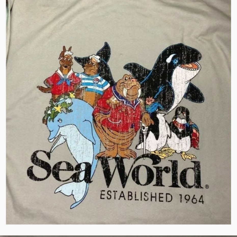 SeaWorld cartoon character vintage blanket
