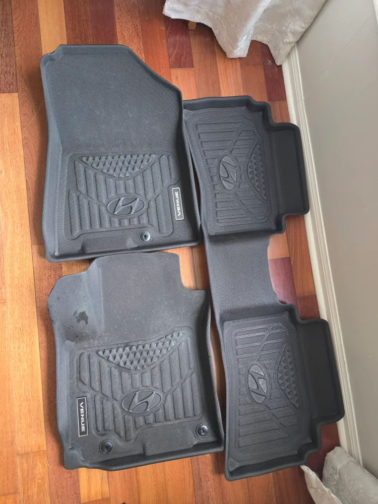 Original Hyundai Venue Floor Mats - Black thumbnail