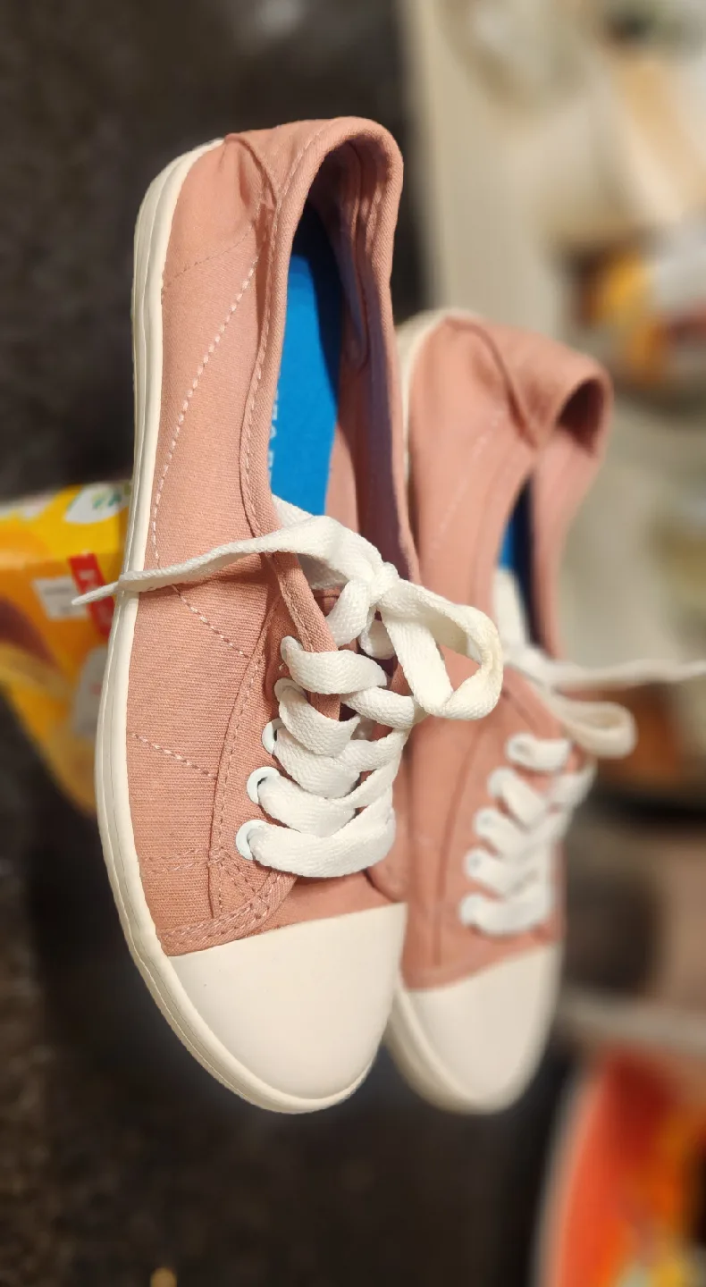 Loceo Eport Pink Canvas Sneakers - Size 7 image indicator(2)