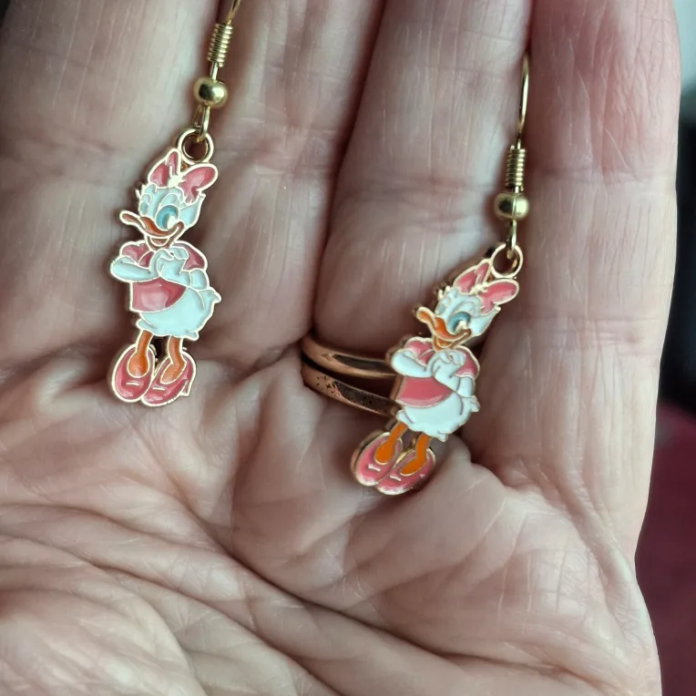 Daisy Duck Earrings thumbnail