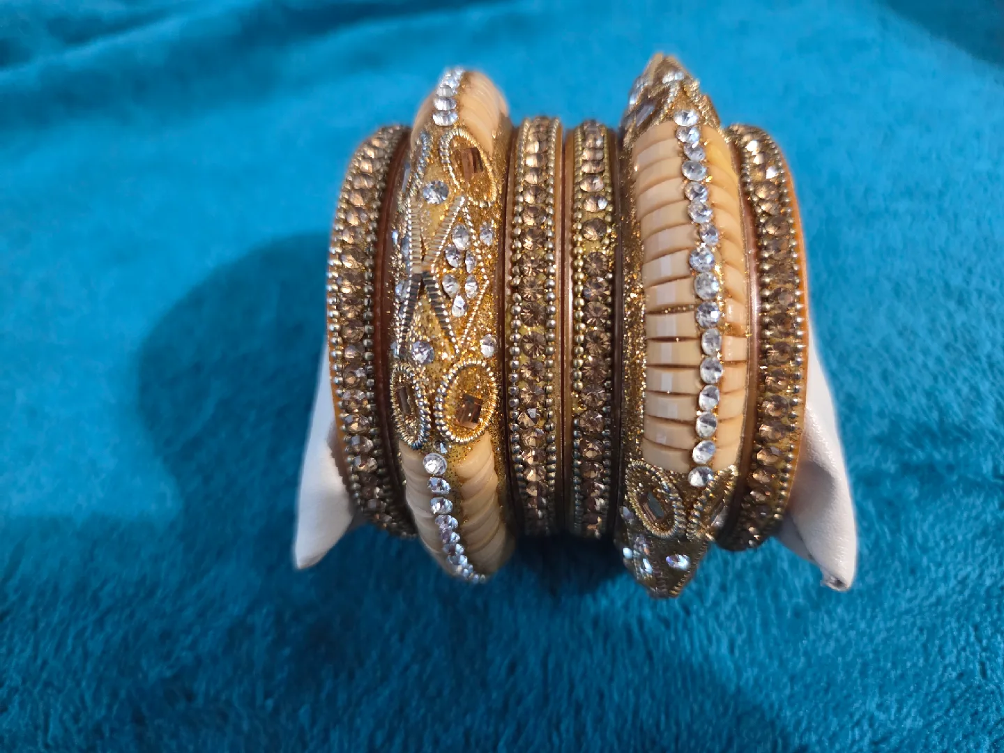 Set of 6 Bangles - Gold & Cream thumbnail