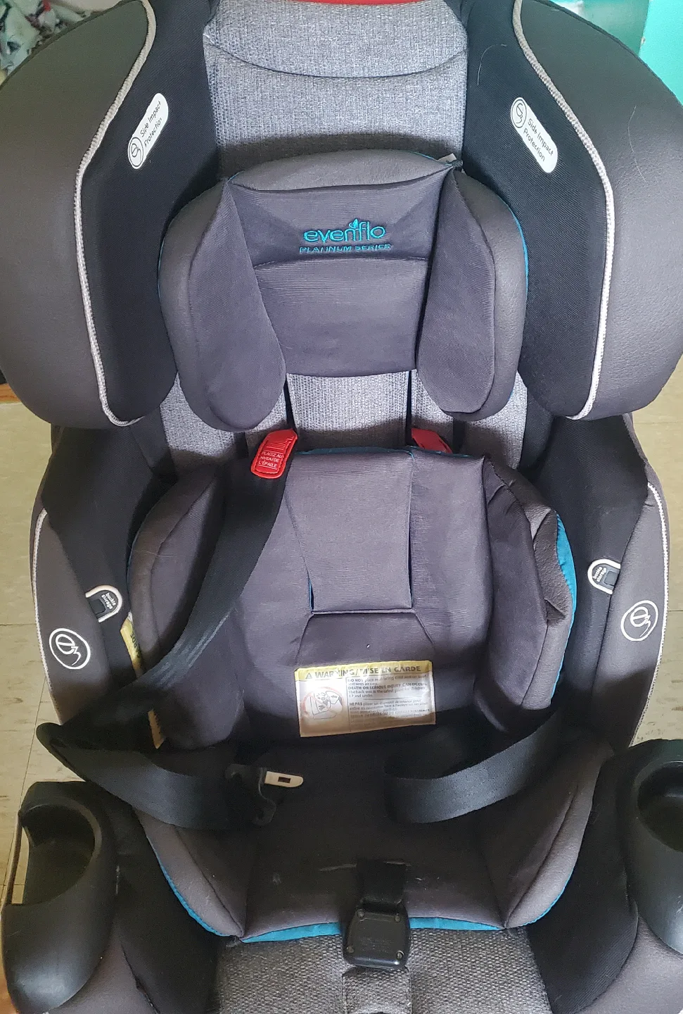 Evenflo Platinum Series Car Seat thumbnail