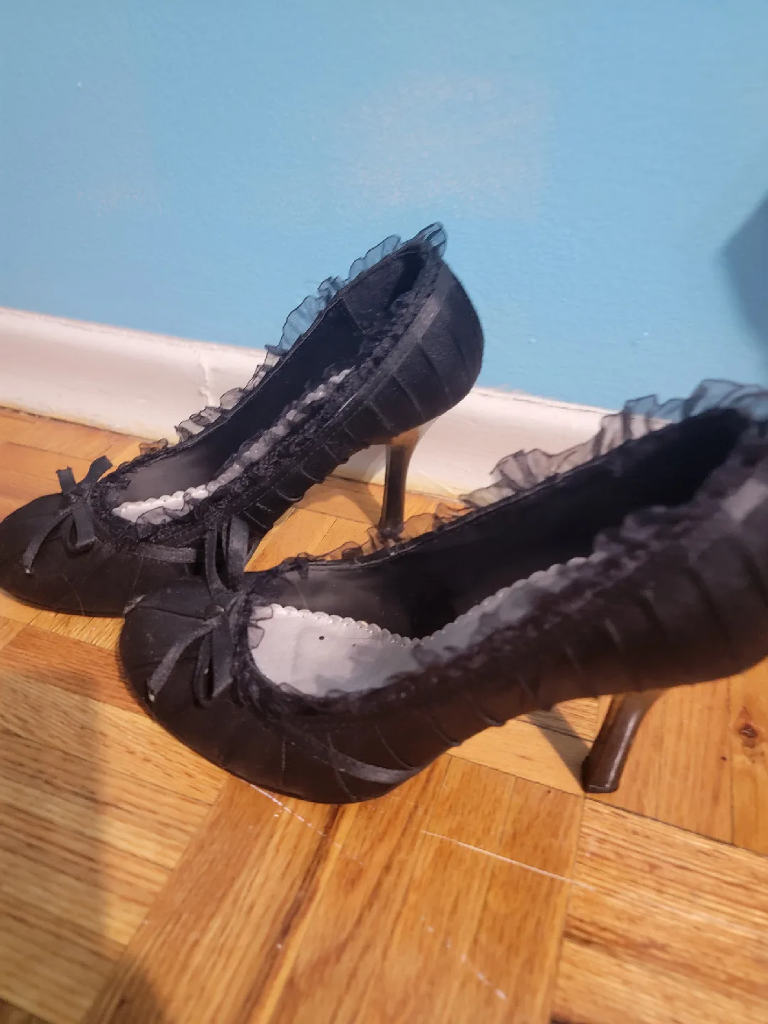 Wild Diva Black high Heels - Size 8 image indicator(5)