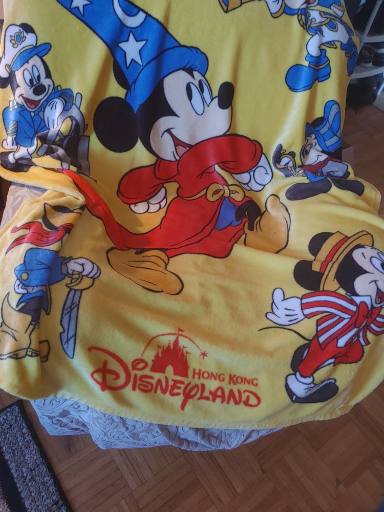 Disney Hong Kong Disneyland Mickey Mouse Blanket