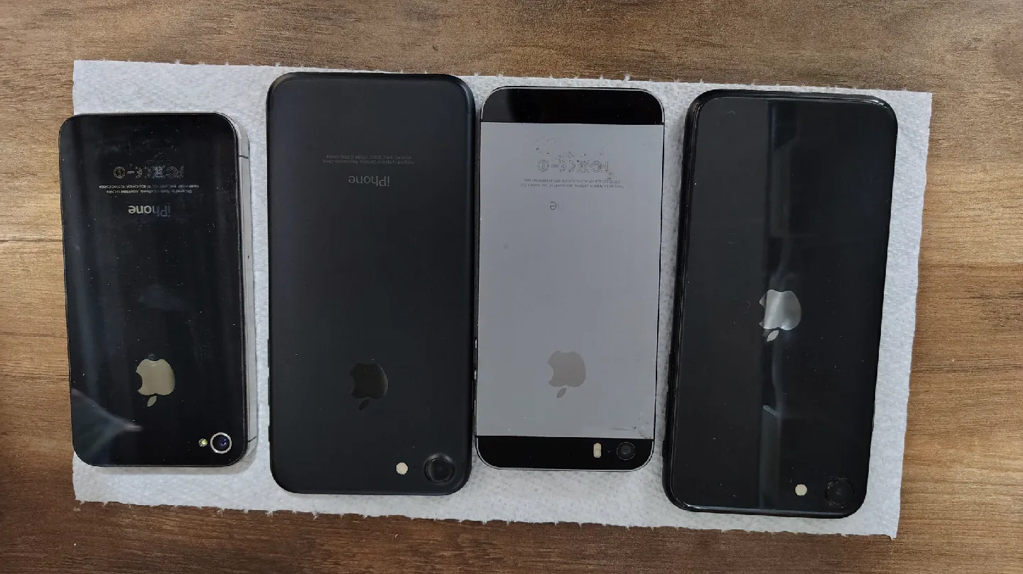 Assorted Used iPhones for Parts or Repair image indicator(2)