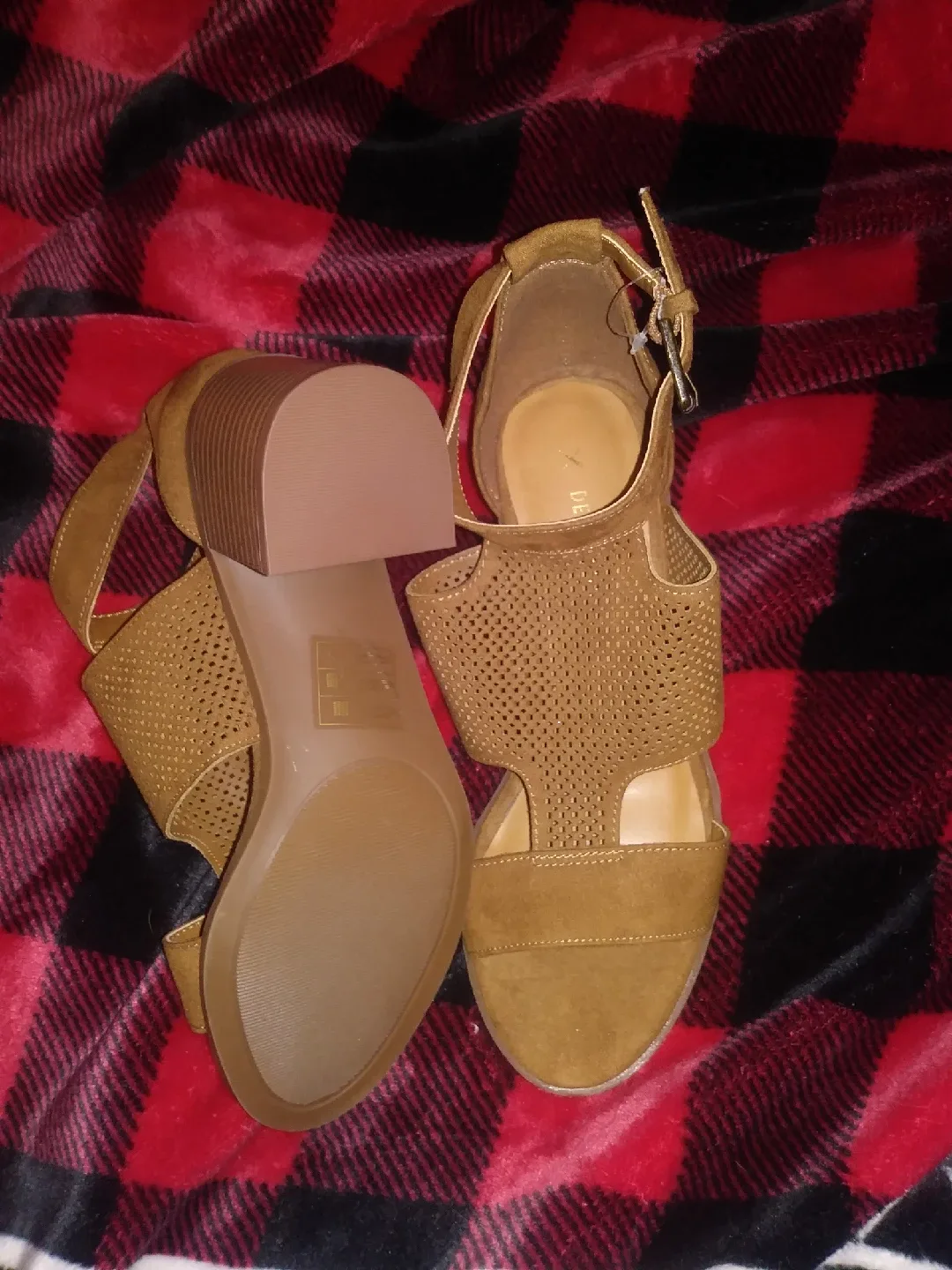bn Denver hayes sandals thumbnail
