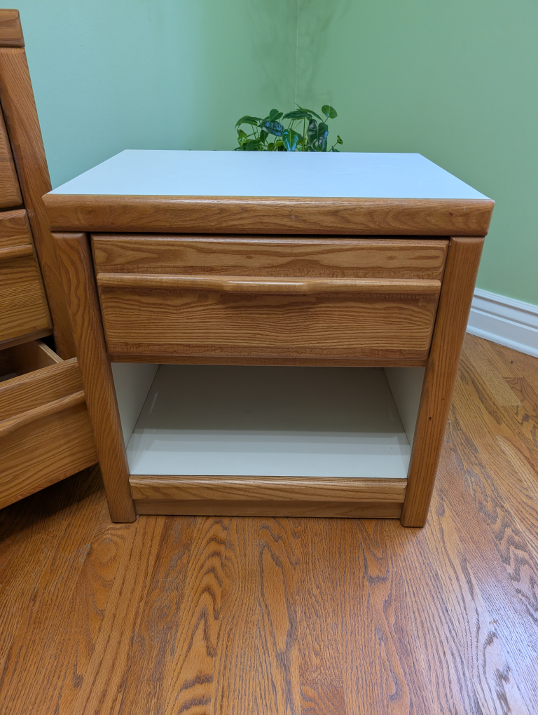 2 Wooden Nightstands - photo 2