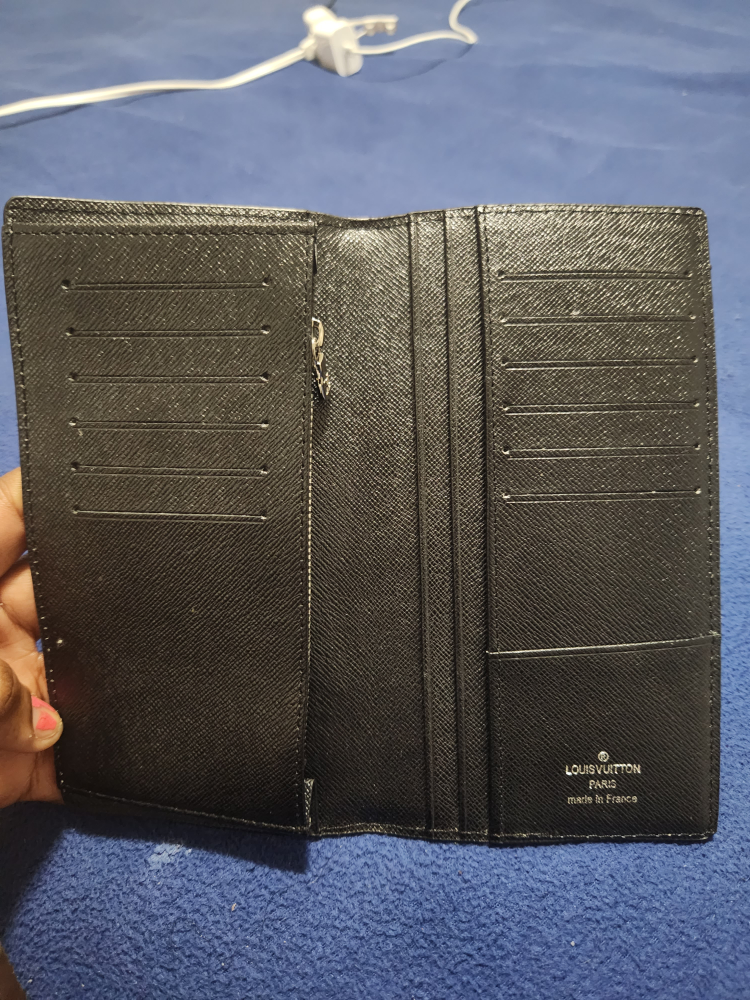 Louis Vuitton Wallet - photo 3