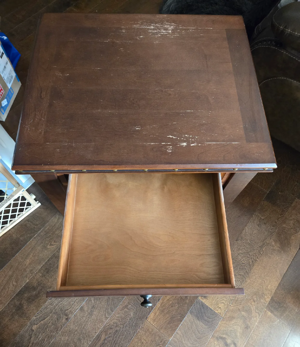 Wood Side Table with Drawer image indicator(4)