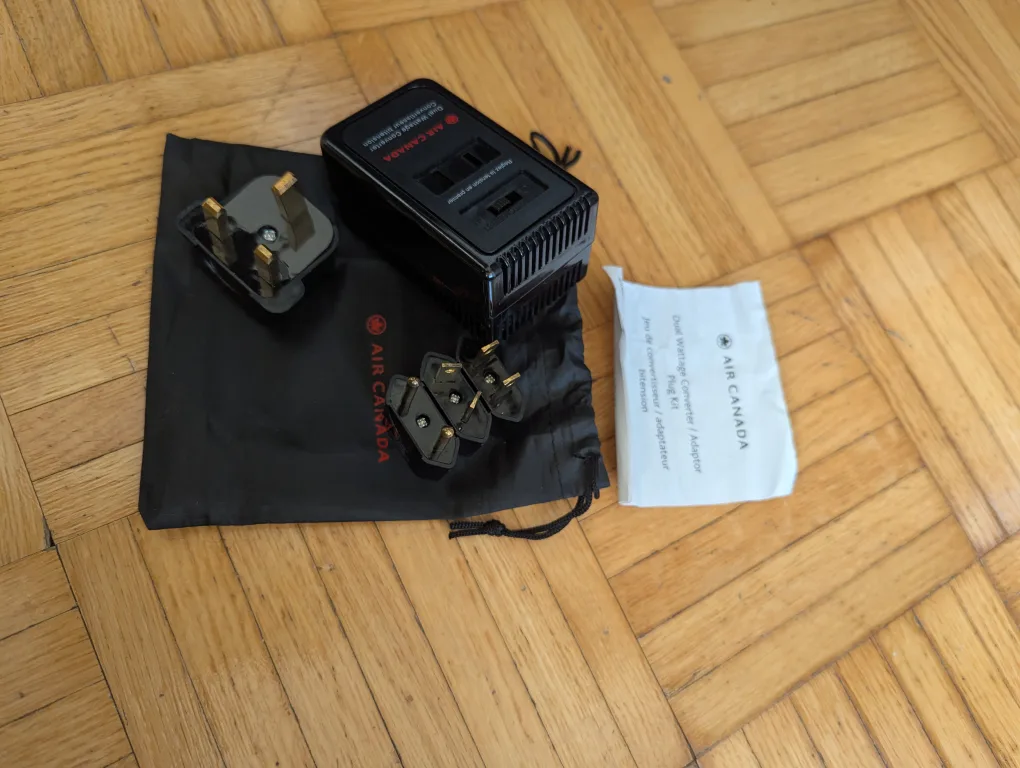 Air Canada Traveller Charger Kit