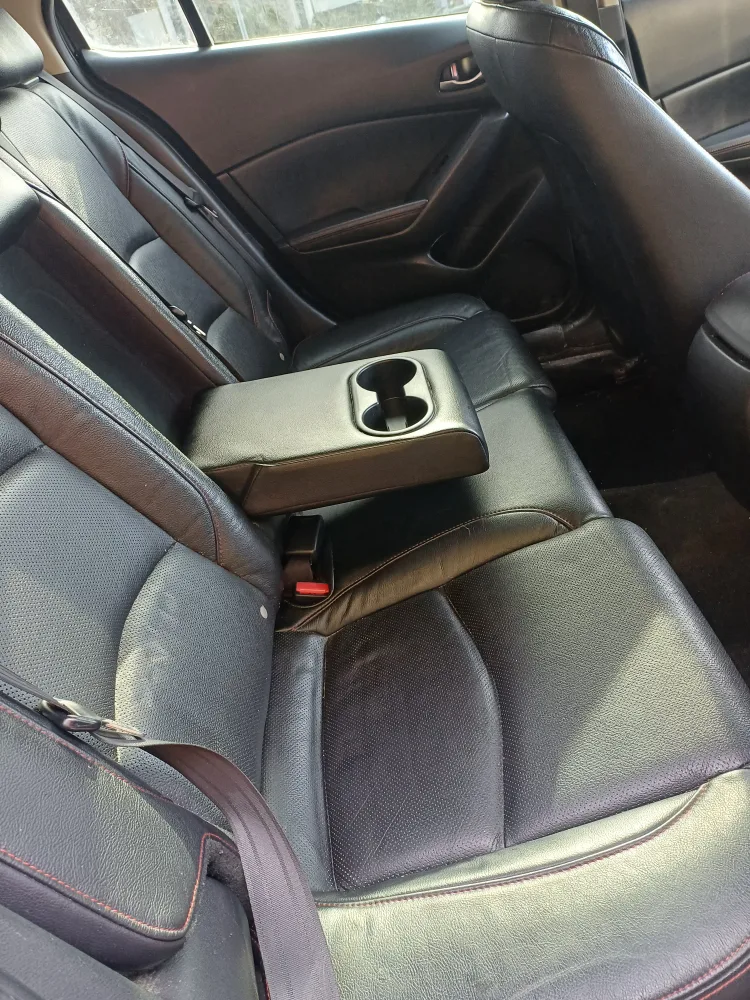 2014 Black Mazda 3 Hatchback 181,000km image indicator(5)