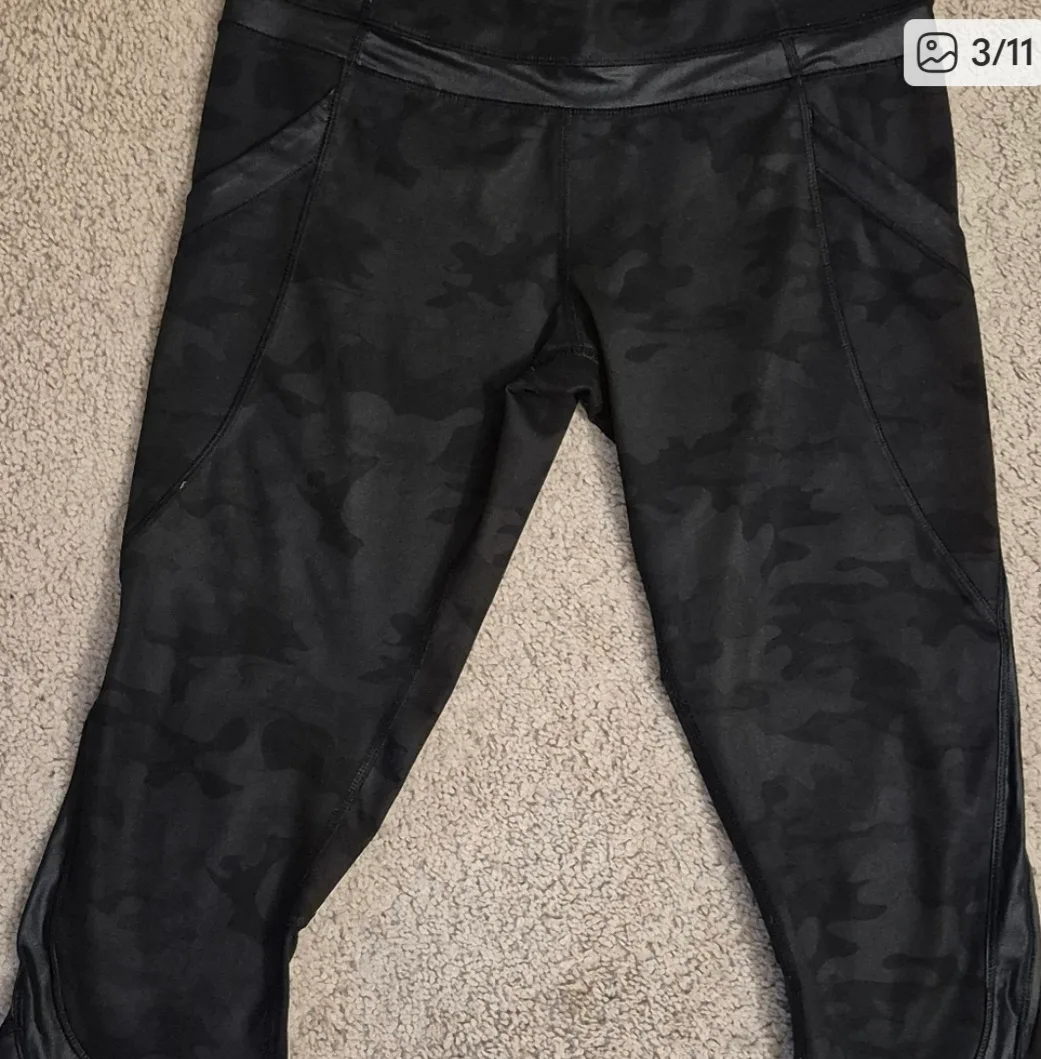Lululemon  leggings  like new image indicator(3)