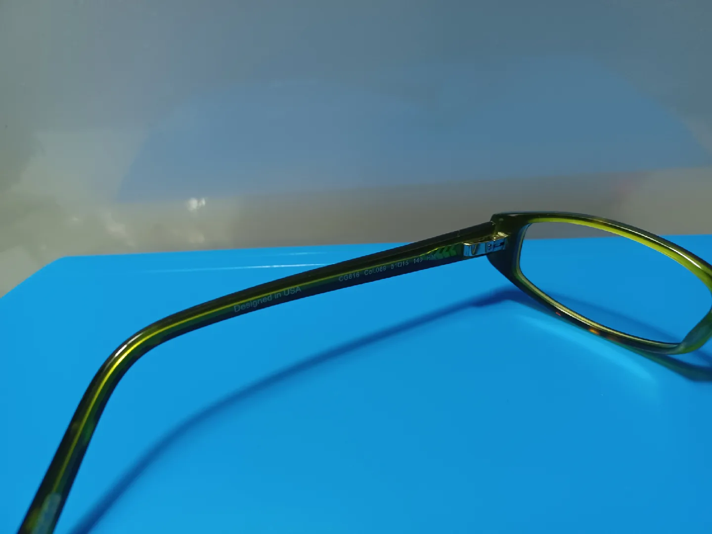 COVERGIRL 0816 green  51 15 140 Gently used image indicator(6)