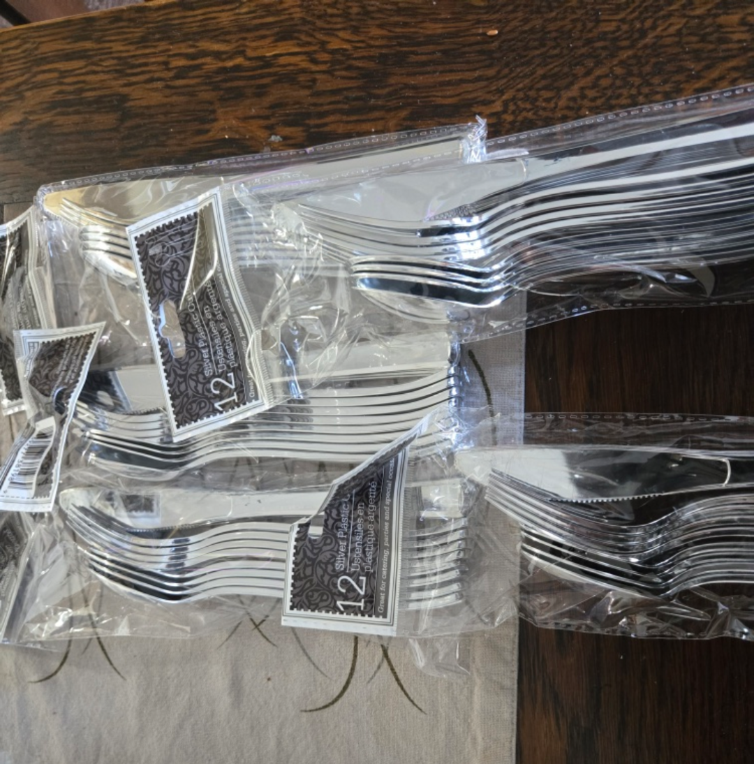 3x Silver Plastic Cutlery - 12 Piece Set - photo 2