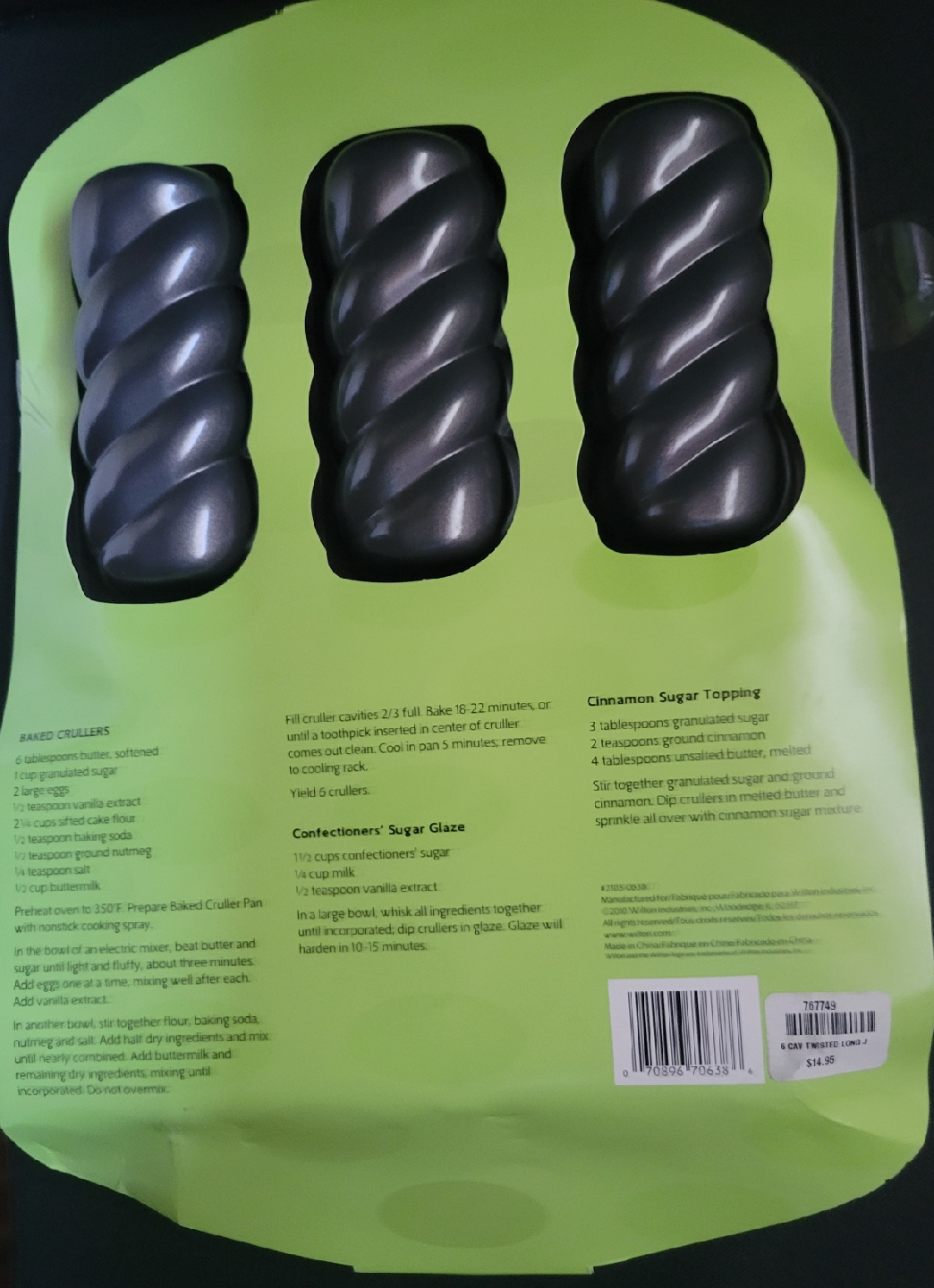 Wilton Doughnut Twist Pan - 6 Cavity - photo 2