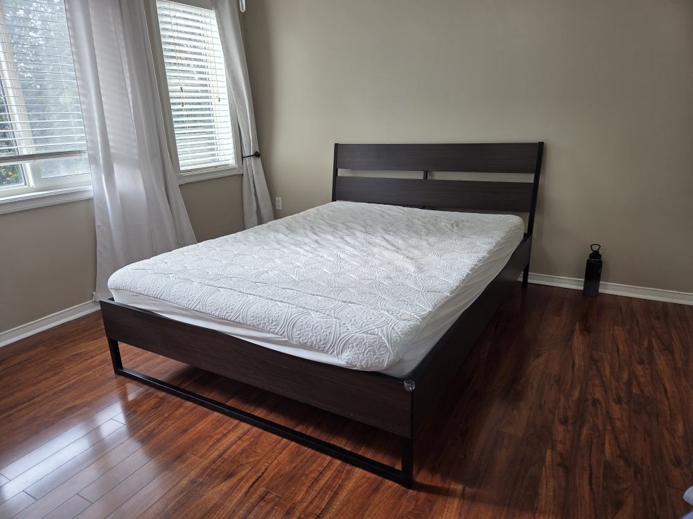 Queen bed frame - photo 5