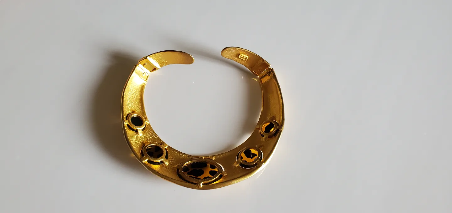 IVANA Gold Statement Choker Necklace image indicator(4)