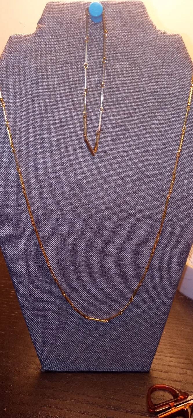 Gold Tone Necklace, 19 Inches thumbnail