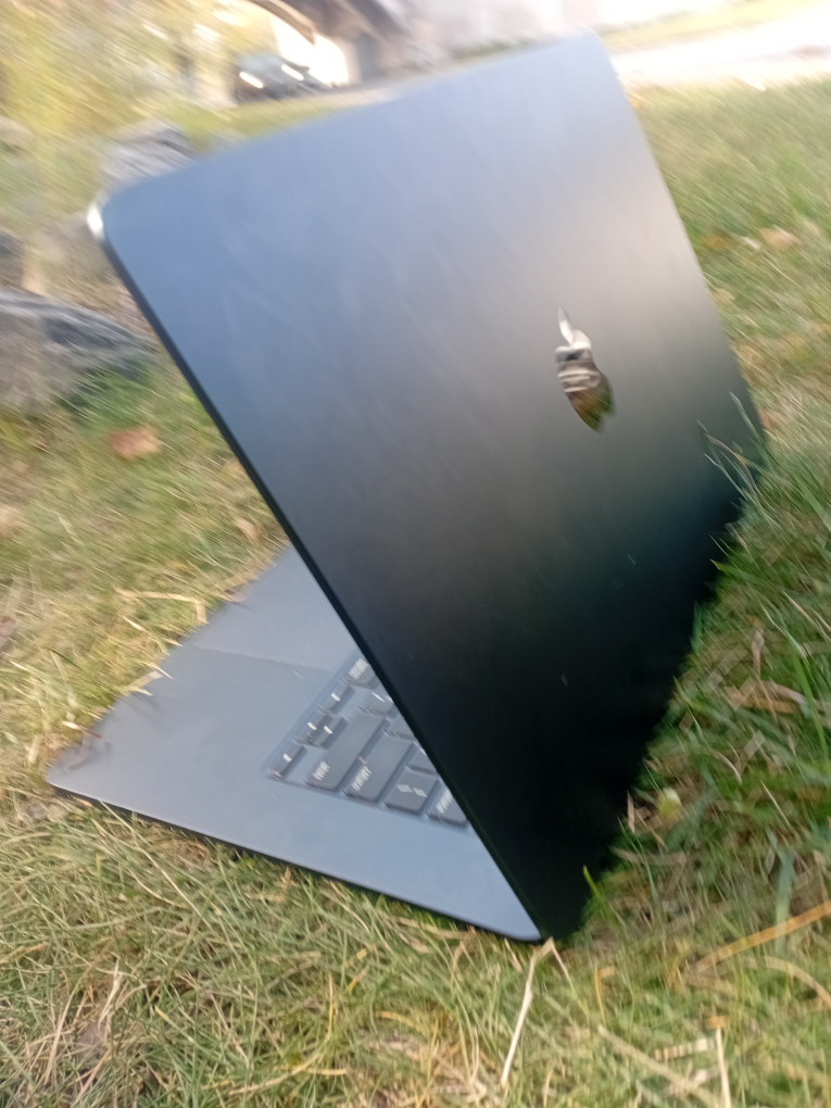 Apple MacBook Air - photo 3