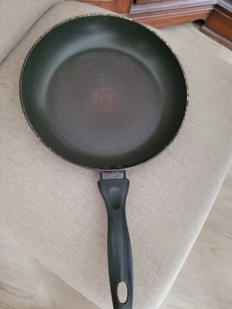 T fal Non stick  9 inch frying pan thumbnail