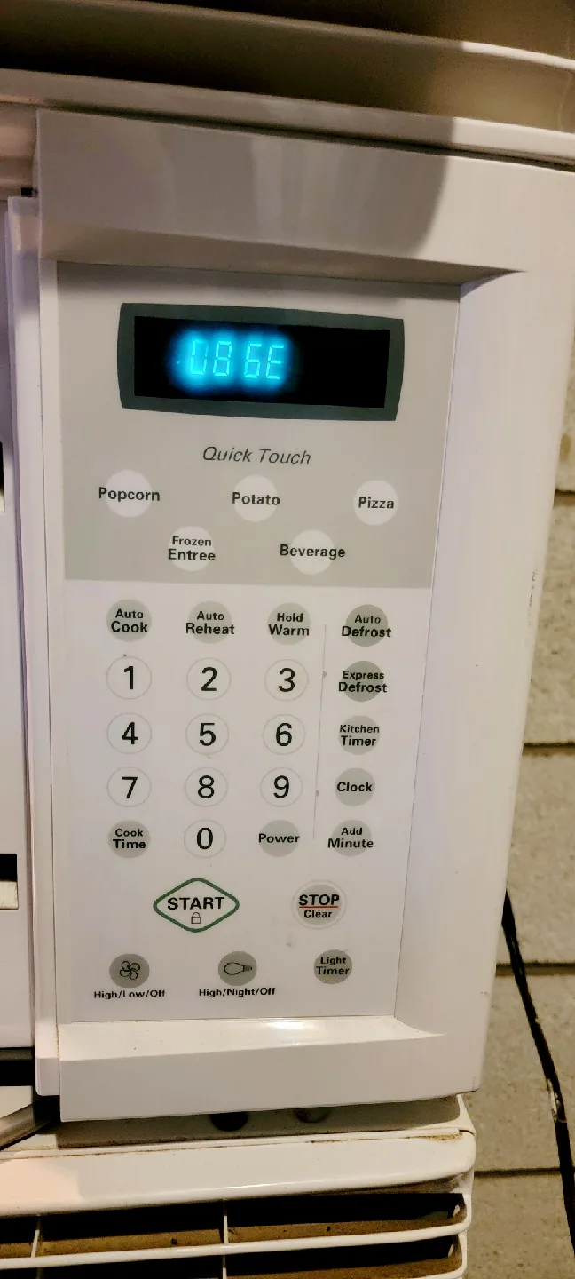 KENMORE MICROWAVE OVEN EXCELLENT CONDITION AND VERY CLEAN image indicator(6)