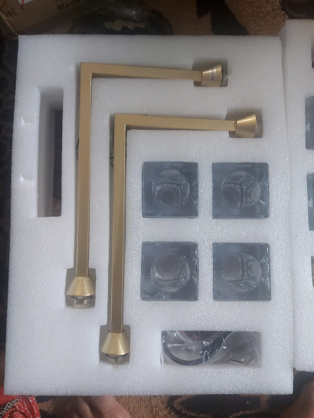 Peskoe Gold Sputnik Chandelier - Modern 8-Light, 32 inch image indicator(7)