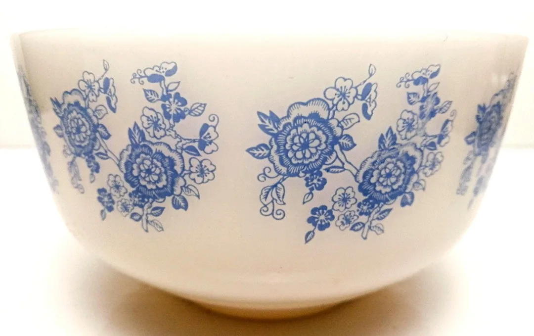 Federal Milk Glass ~ Blue Roses ~ 2 1/2 Quart image indicator(2)