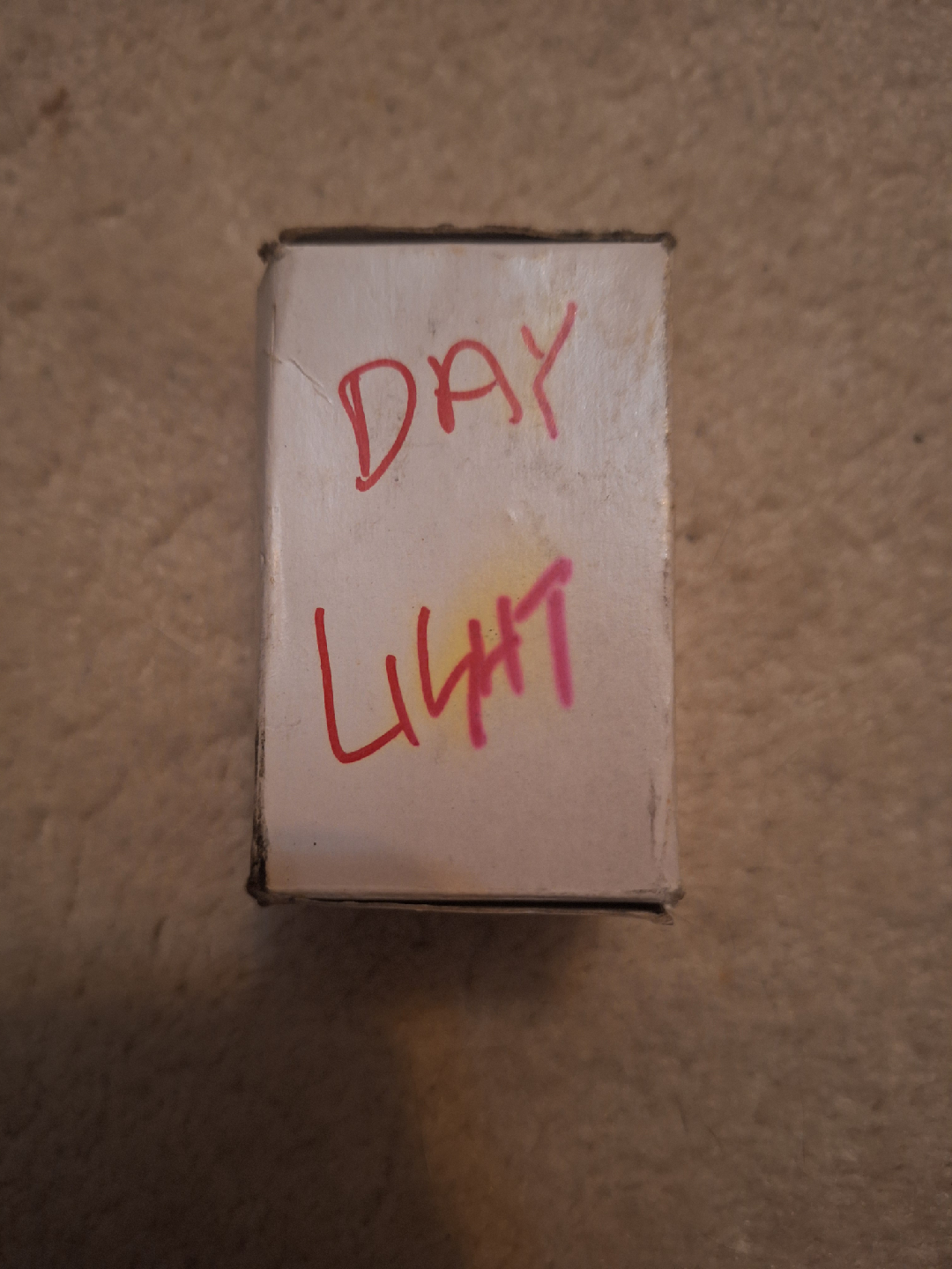 NEW 9005 12V Day Light Bulb 💡 - photo 3