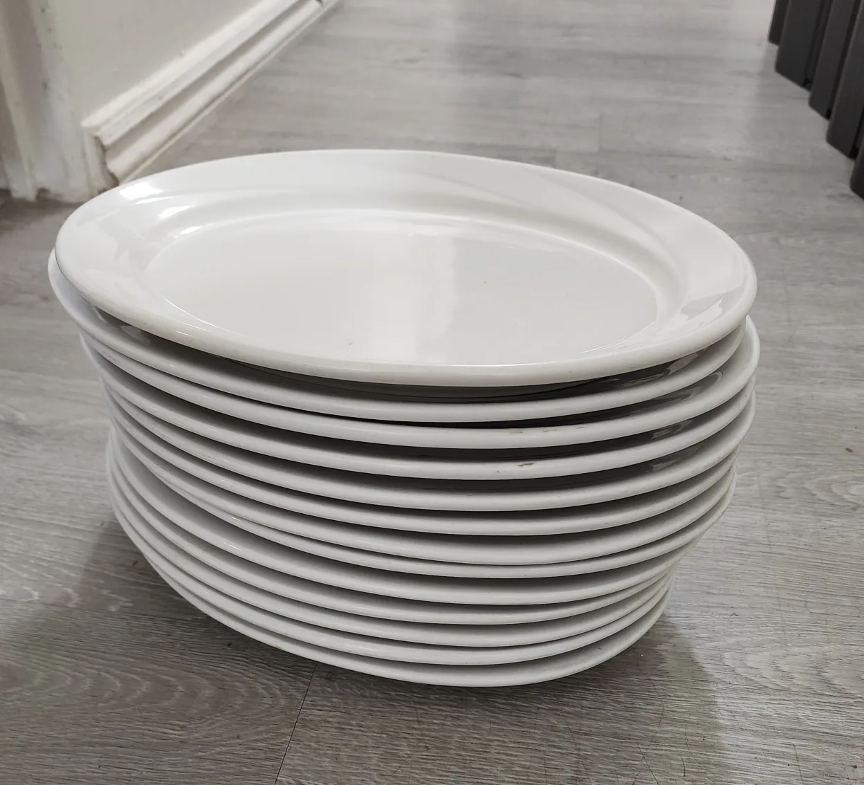 White Dinner Plates 13 Pcs image indicator(6)