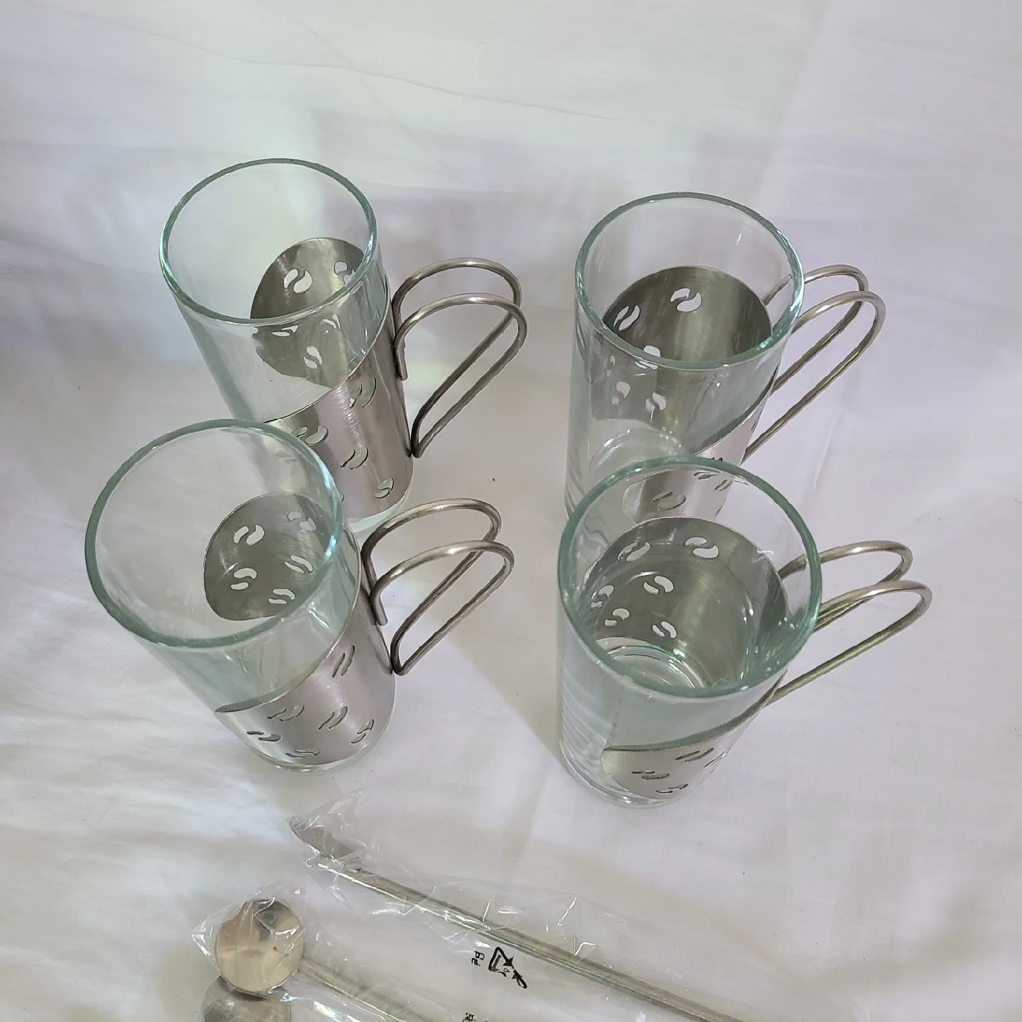 Second Cup Barista Cafe Set - 4 Mugs & Spoons image indicator(4)