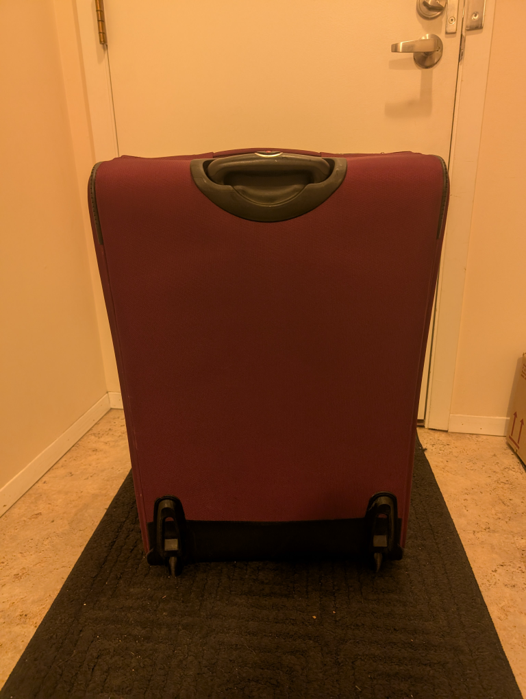 Swiss Gear Expandable Suitcase - Burgundy - photo 2