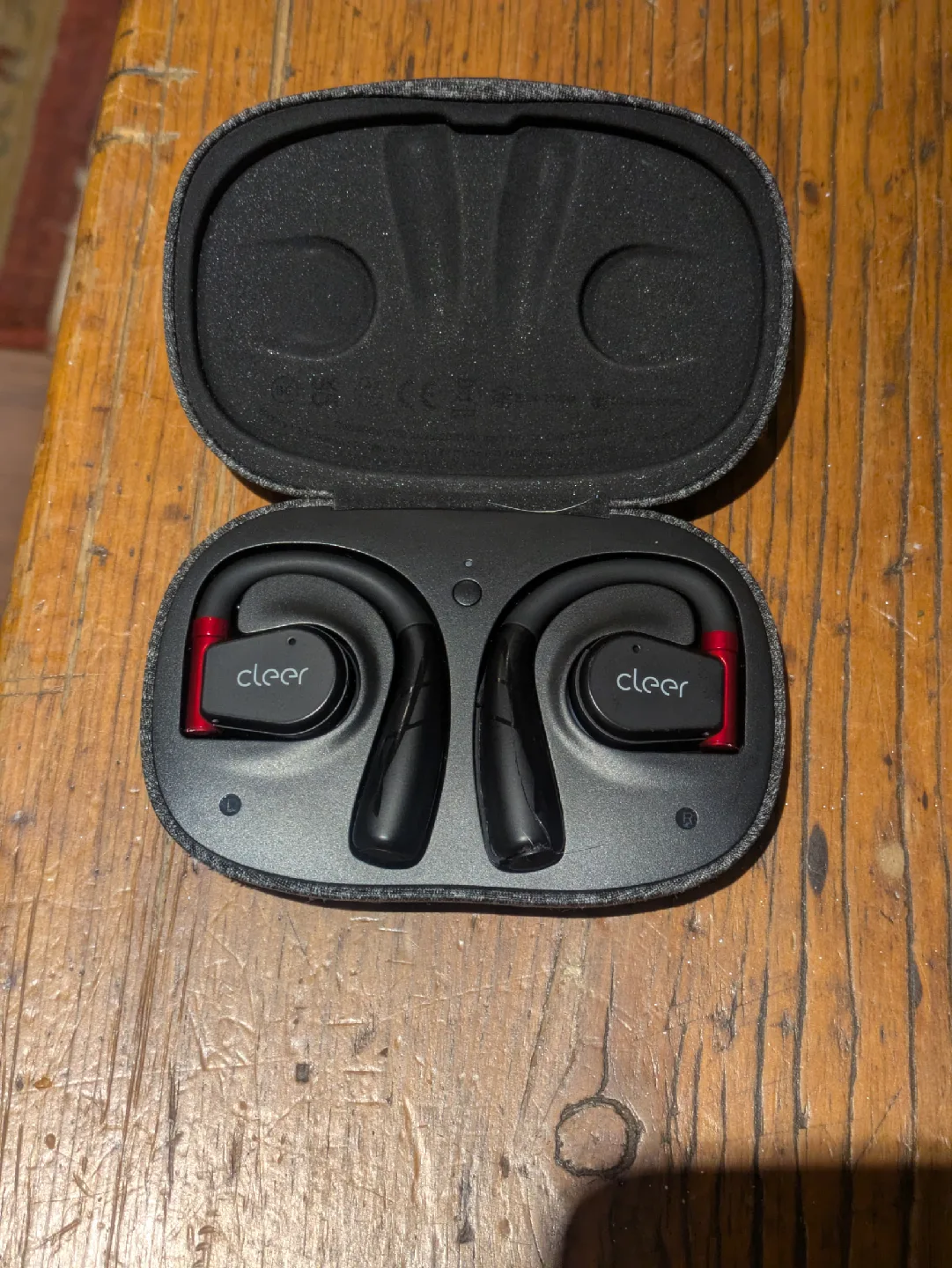 Cleer Goal II Wireless Earbuds(slight damage) image indicator(2)