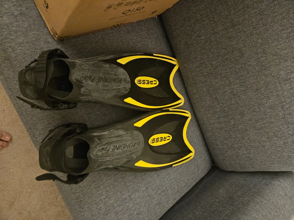 Cressi Rondine Palau Snorkeling Fins thumbnail