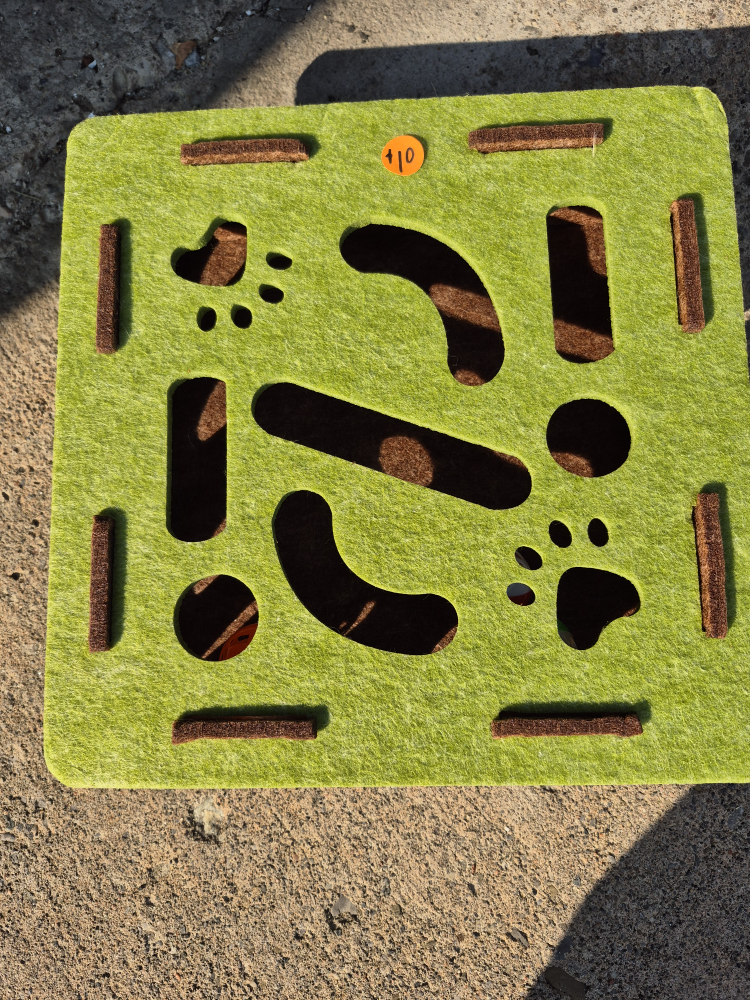 Cat Puzzle Toy, brand new