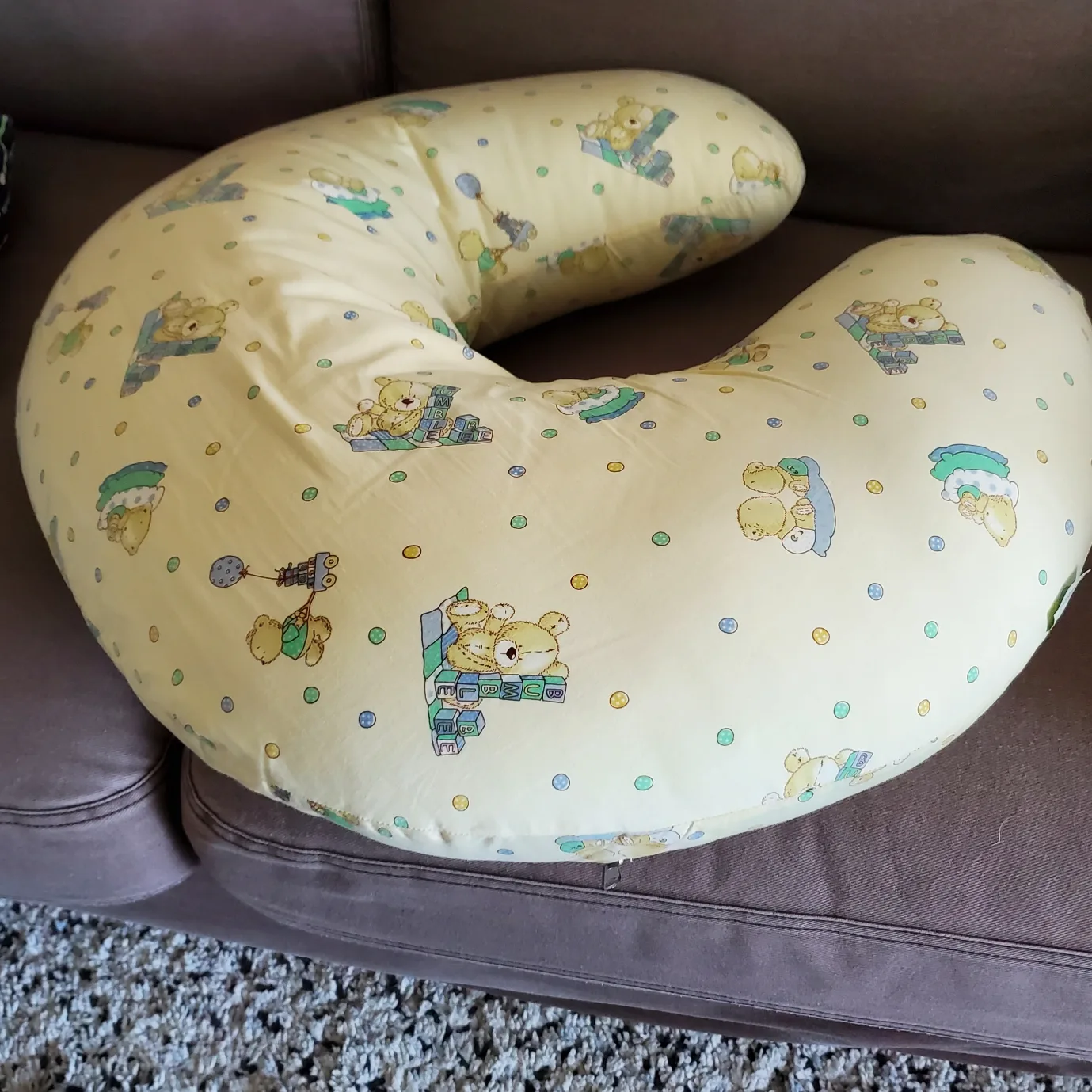 Bumble Bee Nursing Pillow thumbnail