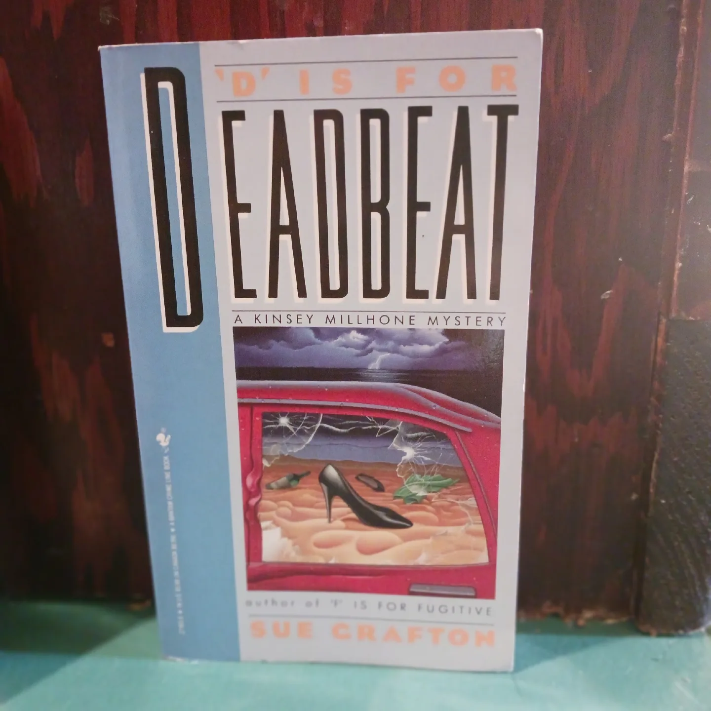 Kinsey Millhone Mysteries: 'C' and 'D' Paperbacks image indicator(3)