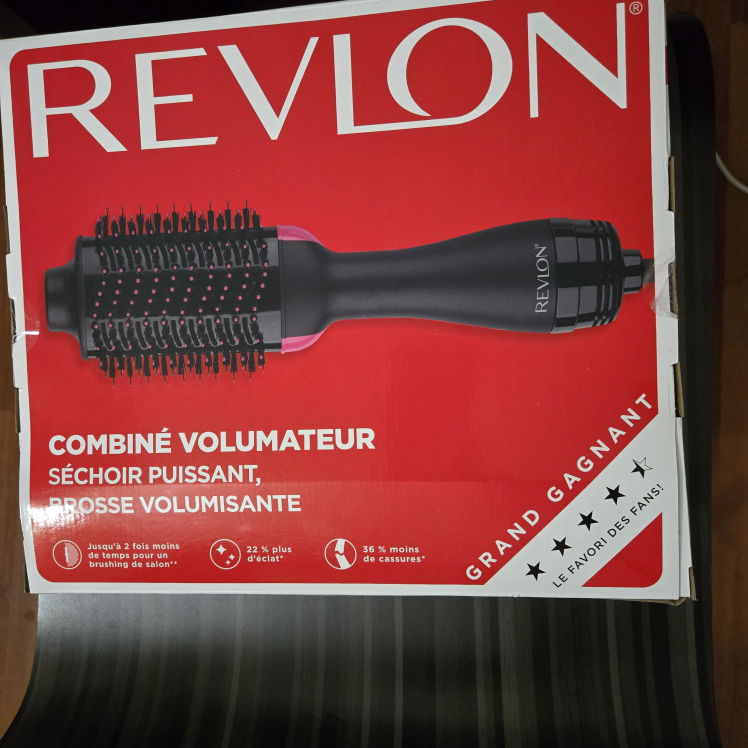Revlon One-Step Volumizer Hair Dryer Brush