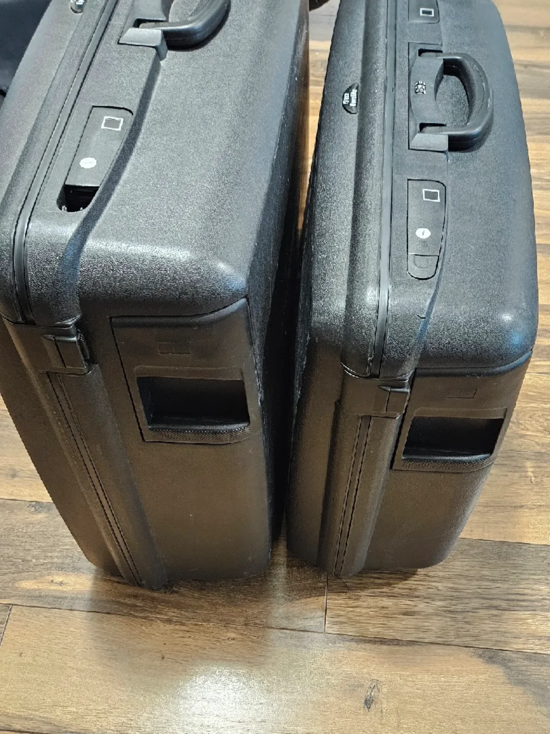 Eurolite Flight Cases - Set of 2 image indicator(2)