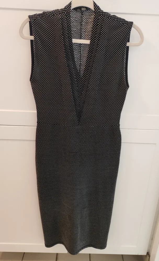 Assorted women clothing - Size Small image indicator(4)