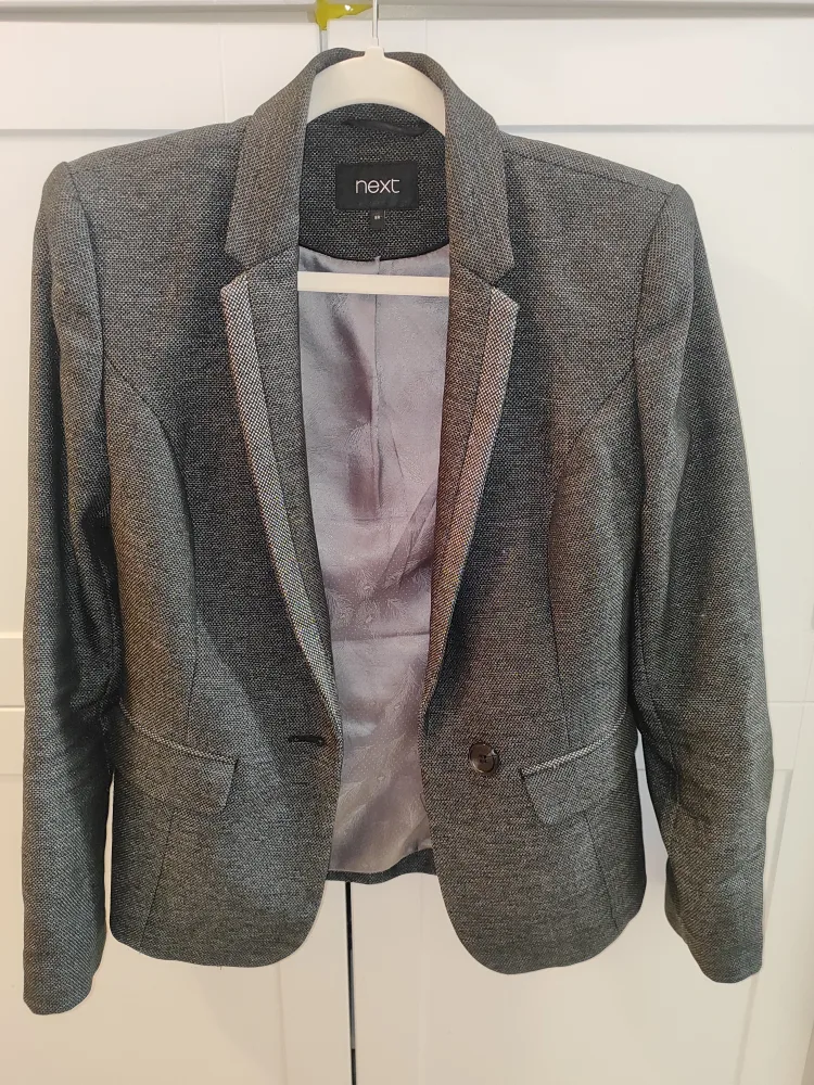 Assorted women clothing - Size Small image indicator(6)