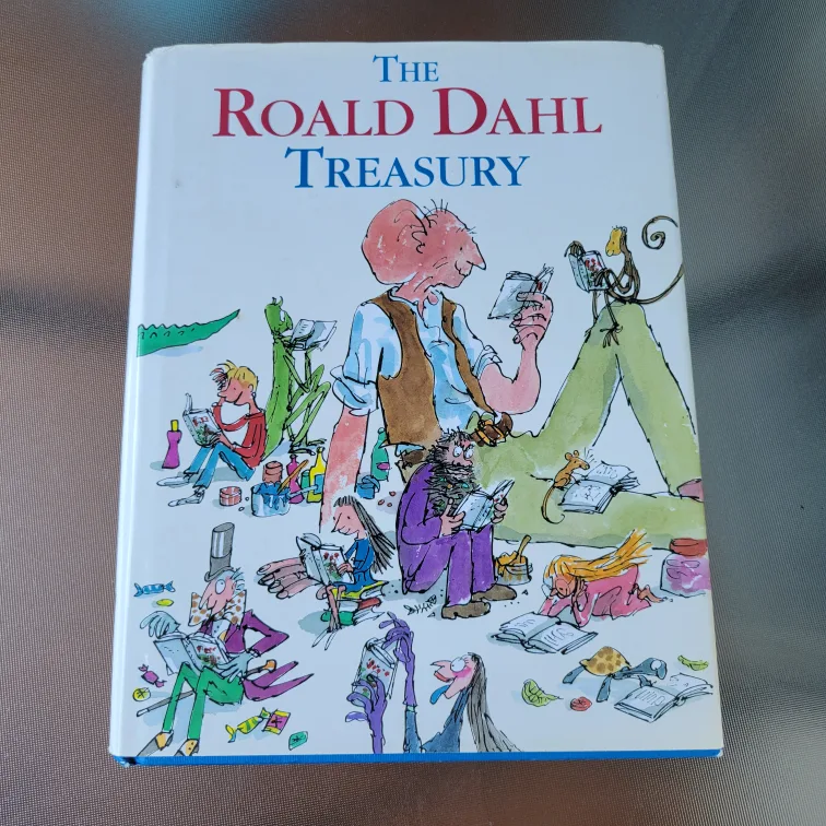 The Roald Dahl Treasury thumbnail