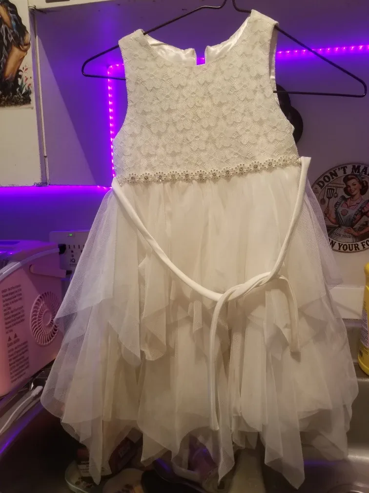 Cream Lace  Dress thumbnail