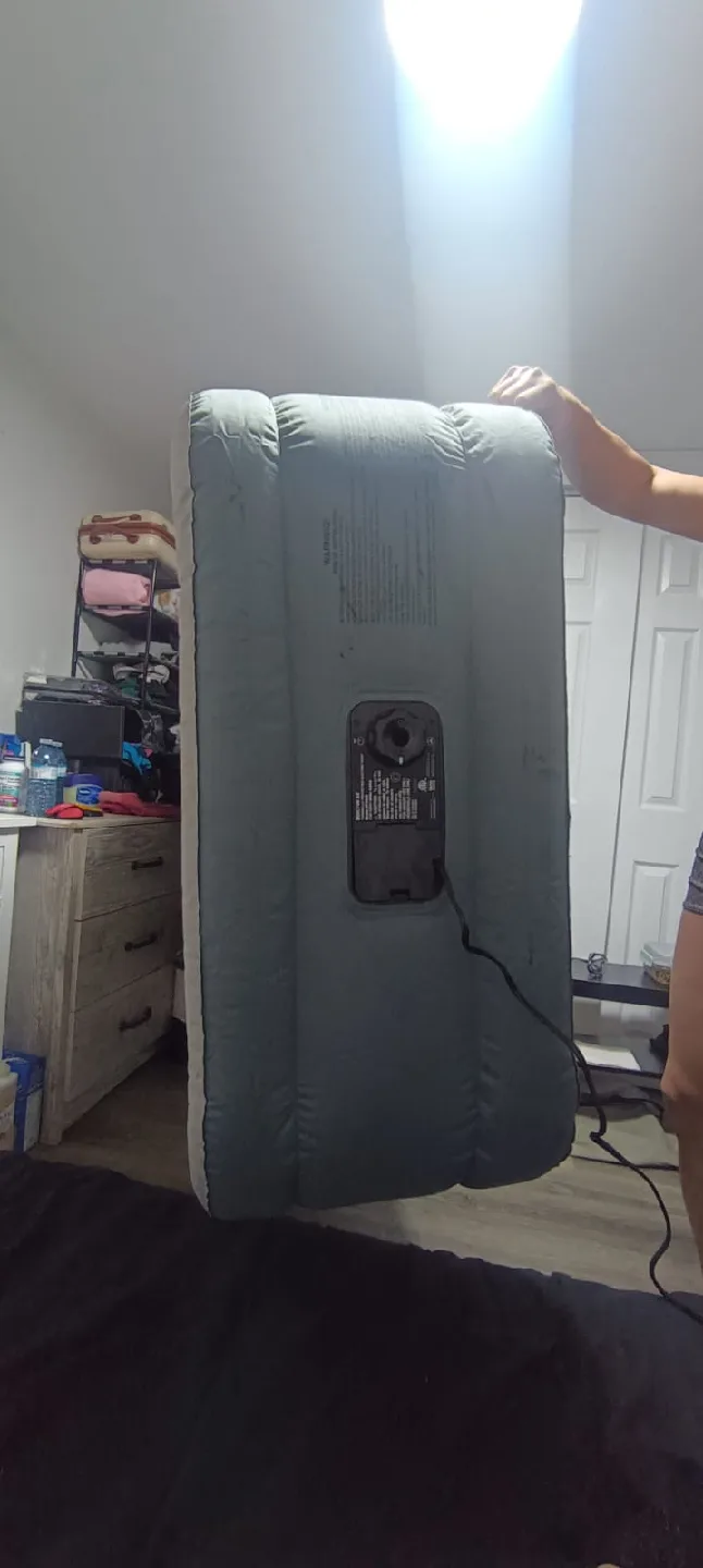 Woods Tritech Double-High Air Mattress - single image indicator(7)