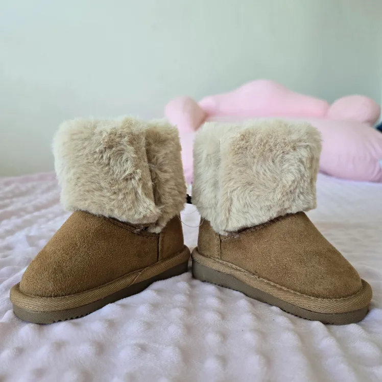 Brown Faux Fur Winter Boots - Size 4