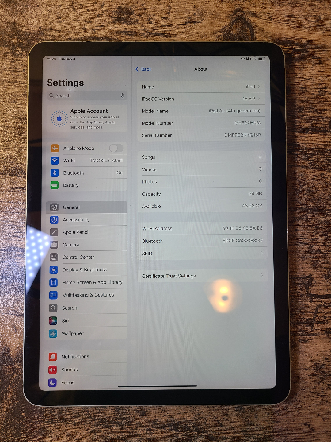 Apple iPad Air 4th Gen 64GB - photo 2